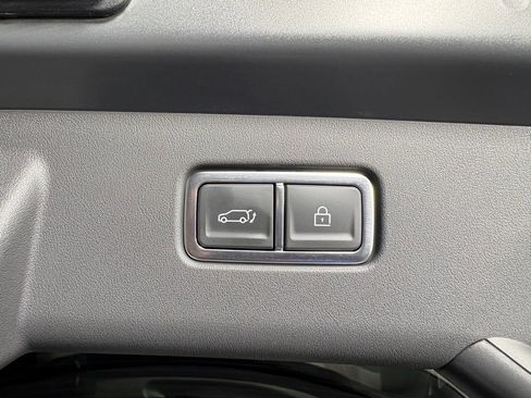 Used 2025 Kia EV9 GT-Line image 32