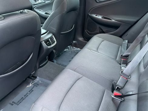 Used 2018 Chevrolet Malibu LT image 9