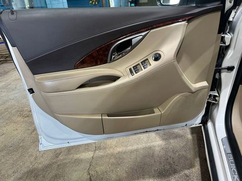 Used 2013 Buick LaCrosse Leather FWD image 9