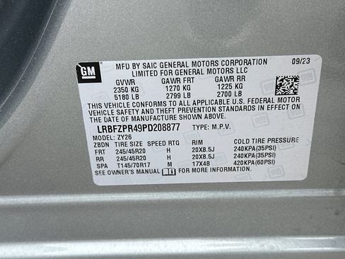 Used 2023 Buick Envision Essence w/ Sport Touring Package AWD/4WD image 30