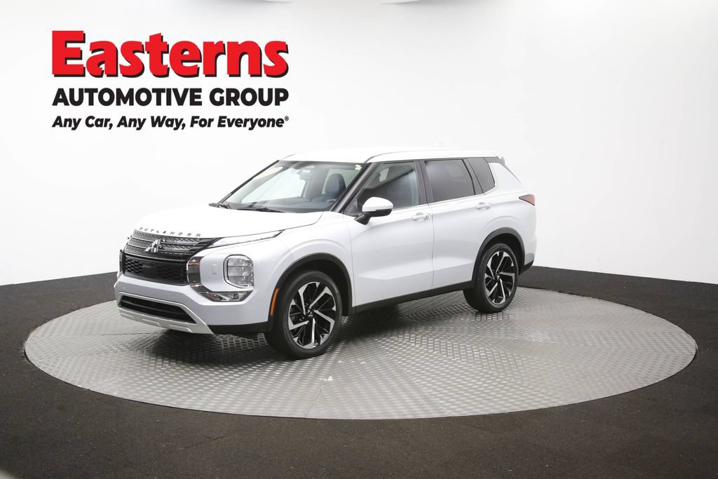 Used 2024 Mitsubishi Outlander SE AWD/4WD image 56