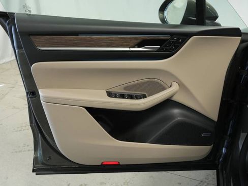 New 2026 Porsche Macan 4 Electric image 23