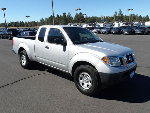 Used 2015 Nissan Frontier S RWD image 7