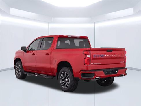 Used 2023 Chevrolet Silverado 1500 RST AWD/4WD image 5