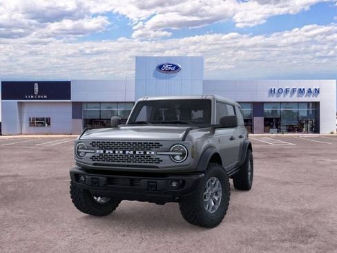 New 2025 Ford Bronco Badlands AWD/4WD image 2