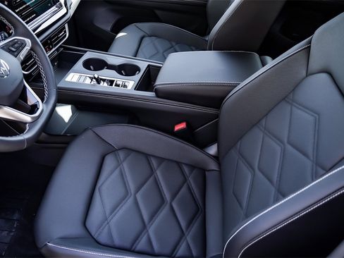 New 2026 Volkswagen Atlas SE image 9