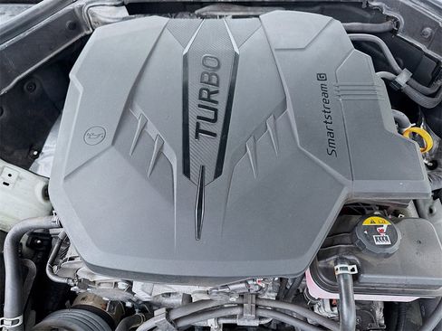 Used 2022 Kia Stinger GT-Line w/ Sun & Sound Package image 33