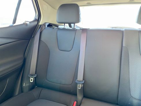 Used 2025 Buick Encore GX Preferred image 37