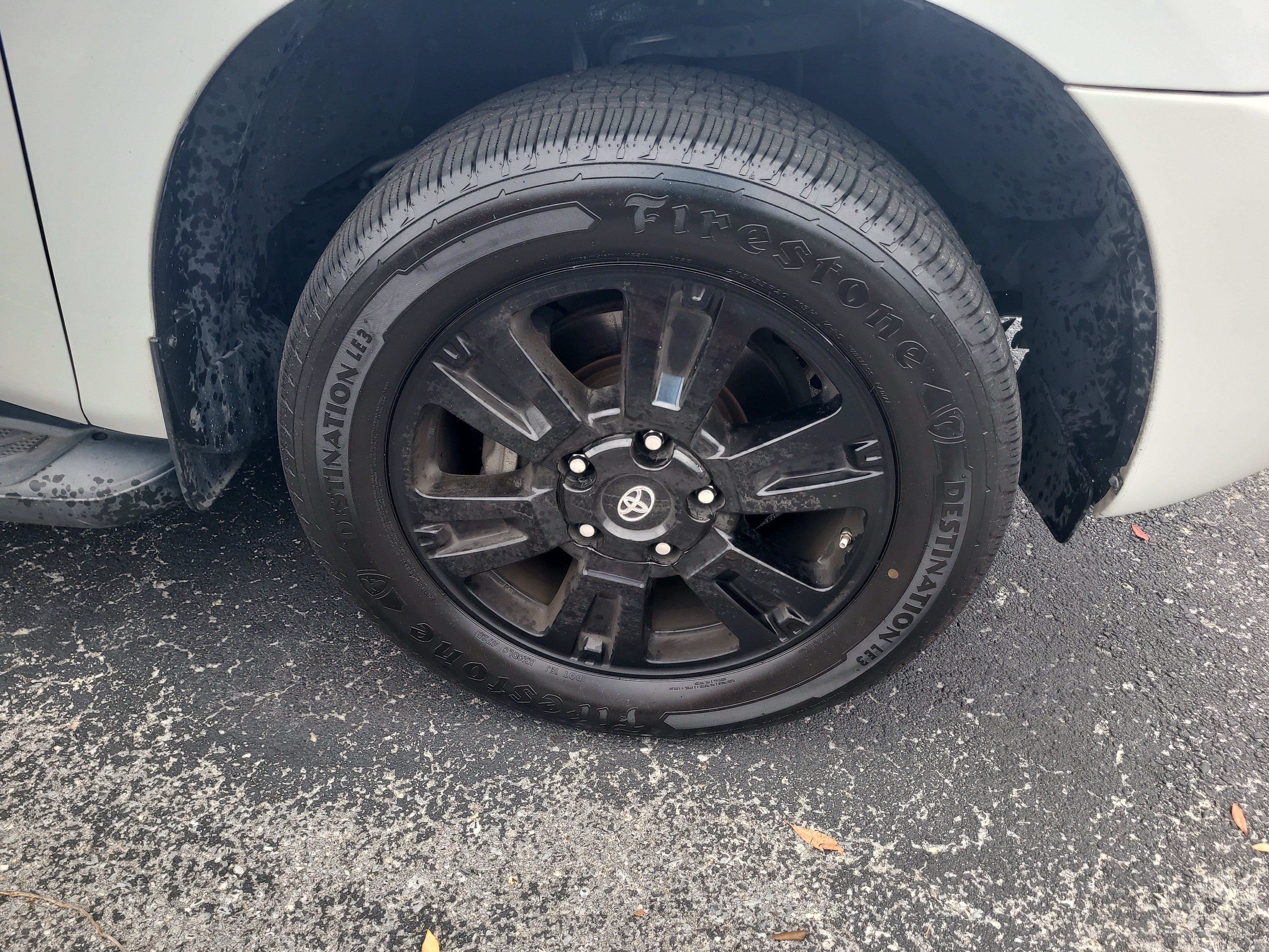 Used 2019 Toyota Sequoia TRD Sport w/ TRD Sport Premium Package AWD/4WD image 9