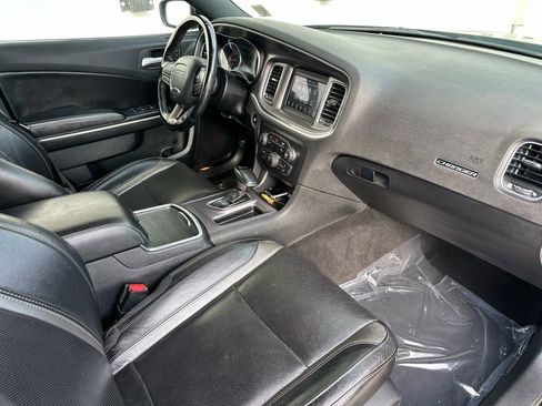 Used 2020 Dodge Charger SXT w/ Leather Interior Group image 14