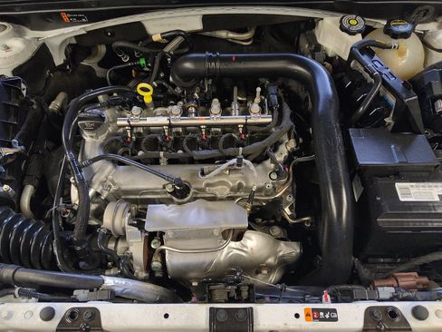 Used 2024 Chevrolet Malibu LS FWD image 30