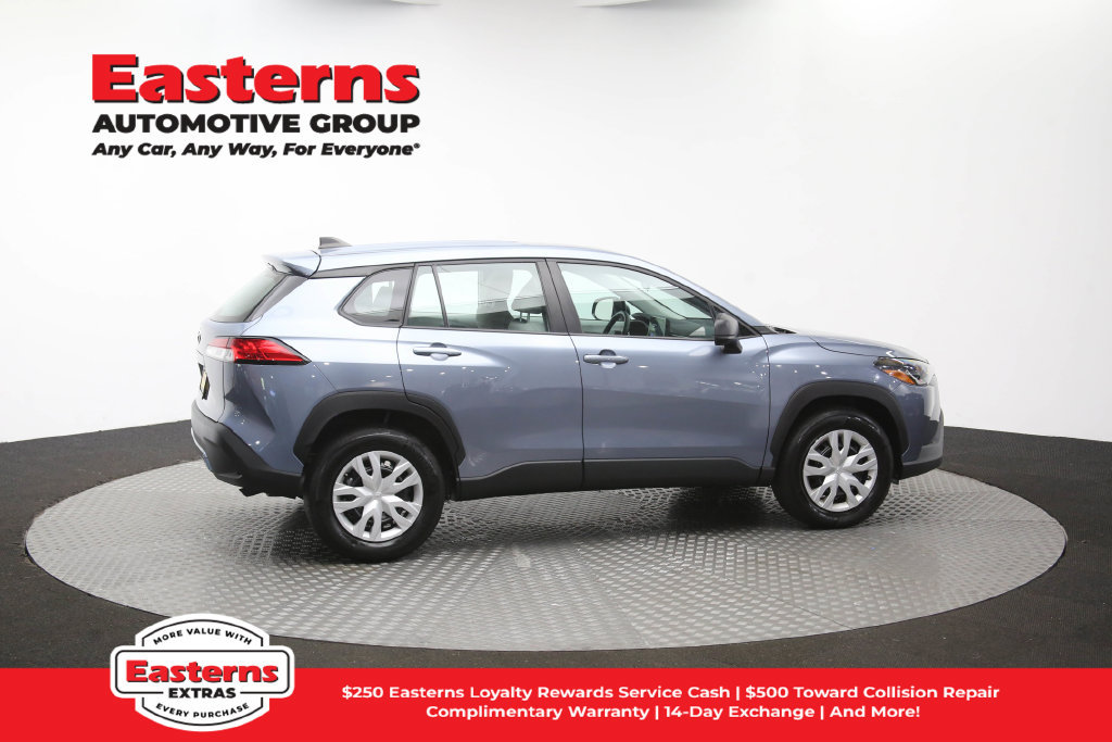 Used 2025 Toyota Corolla Cross L FWD image 43