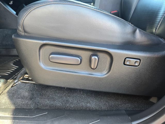 Used 2020 Toyota Tacoma TRD Off-Road w/ TRD Premium Off Road Package AWD/4WD image 12