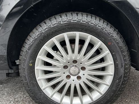 Used 2018 Mercedes-Benz Metris Passenger image 11