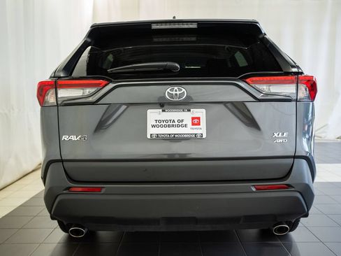 Used 2025 Toyota RAV4 XLE AWD/4WD image 5