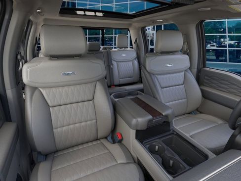 New 2026 Ford F450 Platinum w/ Platinum Plus Package image 13