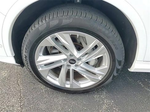 Used 2023 Audi Q7 3.0T Premium Plus image 9