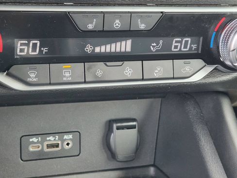 Used 2023 Nissan Sentra SR w/ SR Premium Package FWD image 20
