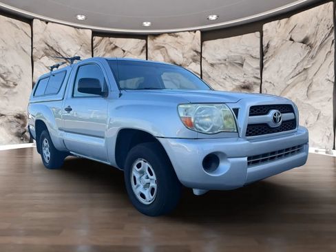 Used 2011 Toyota Tacoma 2WD Regular Cab image 3