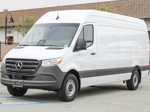 New 2025 Mercedes-Benz Sprinter 2500 image 3