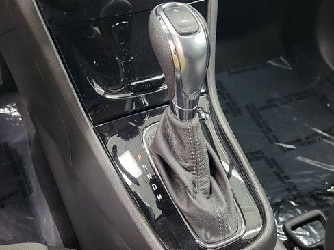 Used 2020 Buick Encore Preferred w/ Safety Package FWD image 31