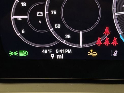 New 2026 Porsche Cayenne image 22