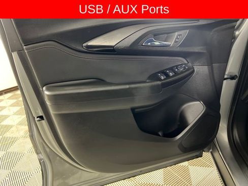 Used 2023 Chevrolet TrailBlazer RS image 11