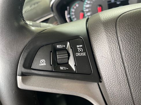 Used 2021 Chevrolet Trax LT w/ Driver Confidence Package AWD/4WD image 27