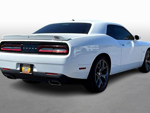 Used 2015 Dodge Challenger R/T w/ Quick Order Package 22B R/T image 2