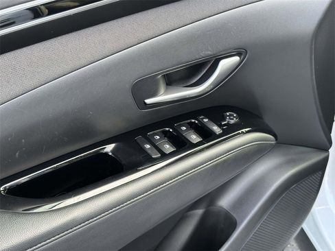 Used 2022 Hyundai Tucson SEL w/ Convenience Package image 18