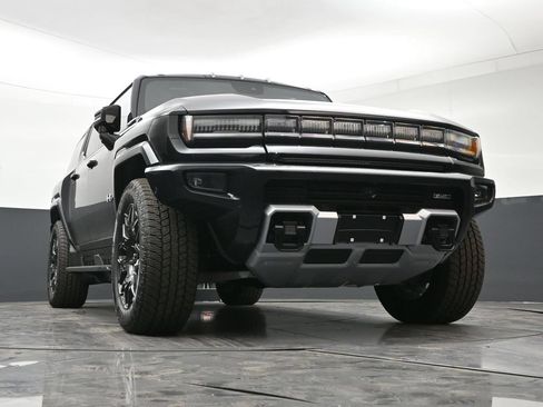Used 2025 GMC Hummer EV 2X AWD/4WD image 30