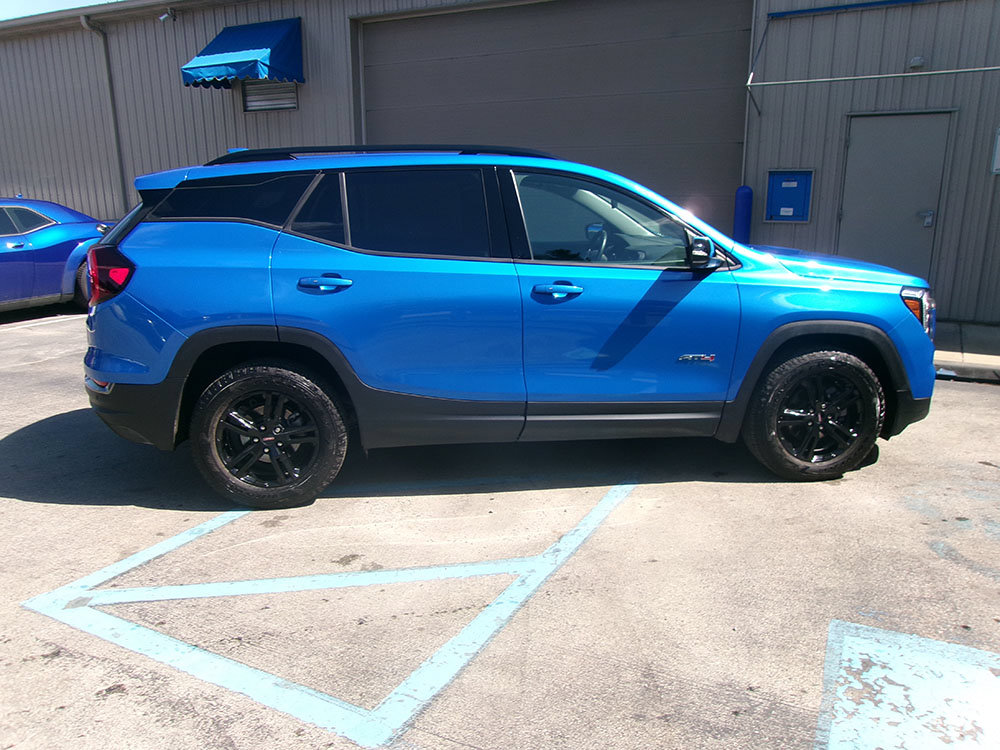 Used 2024 GMC Terrain AT4 w/ Infotainment Package II AWD/4WD image 6
