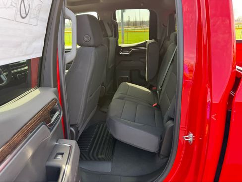 New 2025 GMC Sierra 1500 SLE w/ Preferred Package AWD/4WD image 11