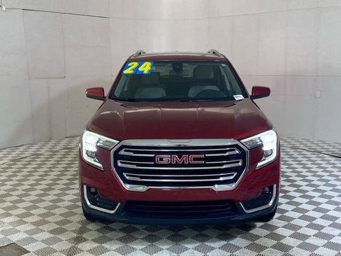 Used 2024 GMC Terrain SLT AWD/4WD image 25