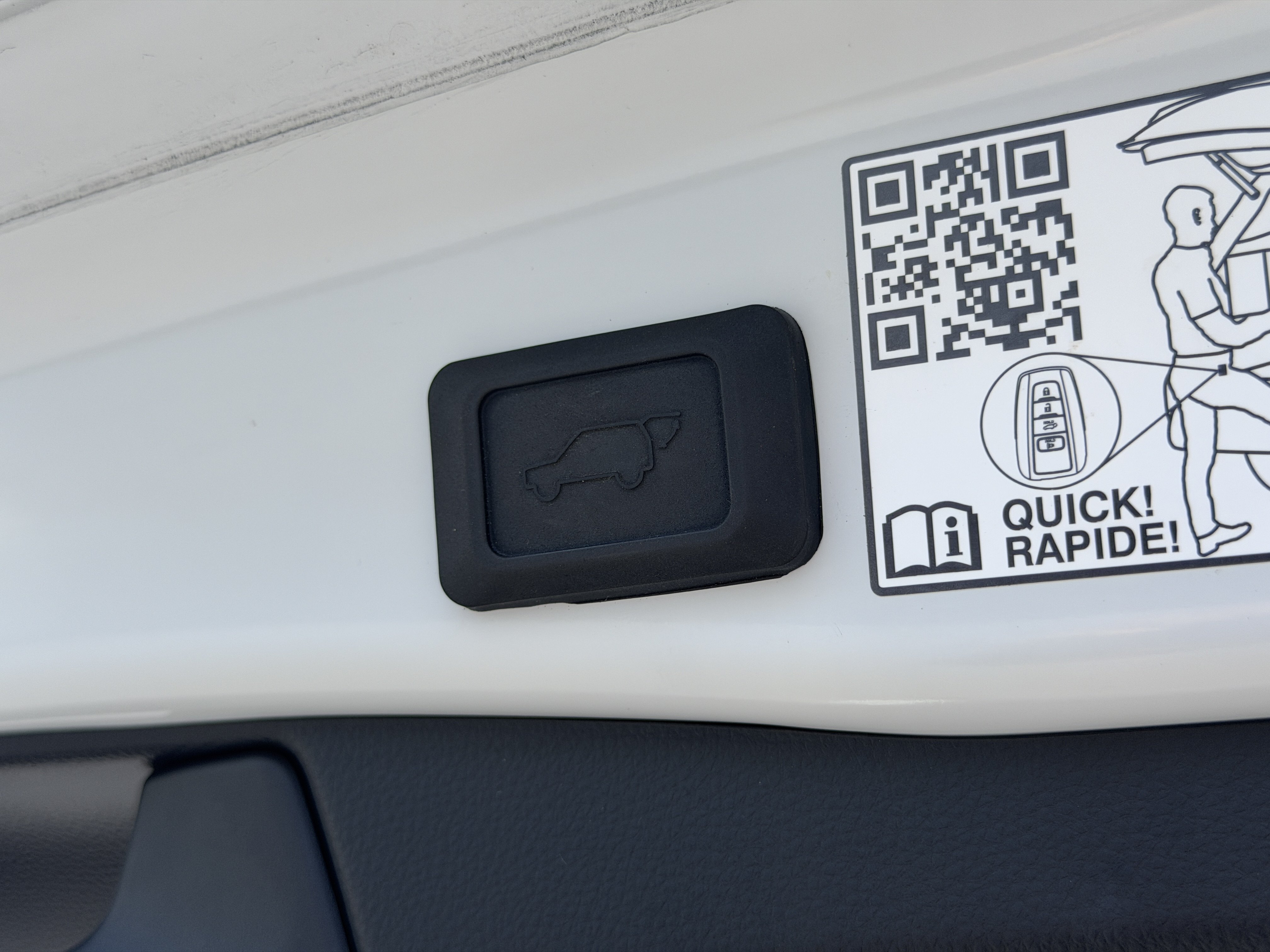 Used 2023 Toyota RAV4 Limited AWD/4WD image 12