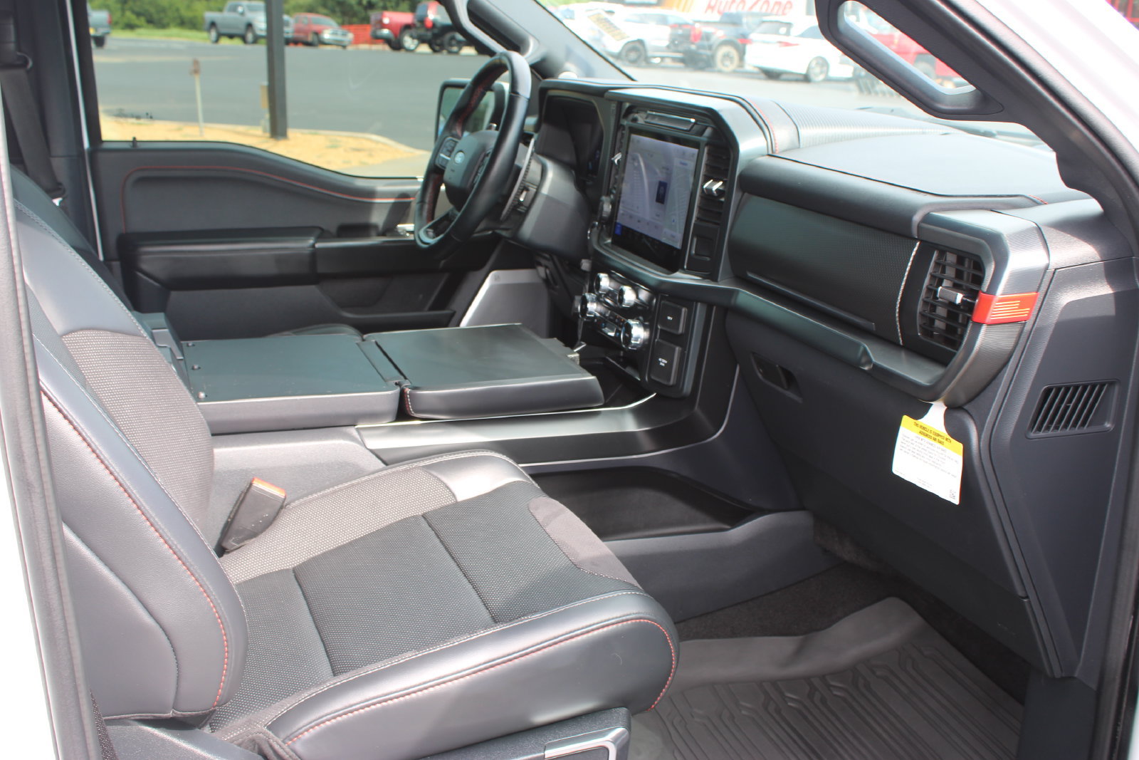 Used 2025 Ford F150 Raptor AWD/4WD image 26
