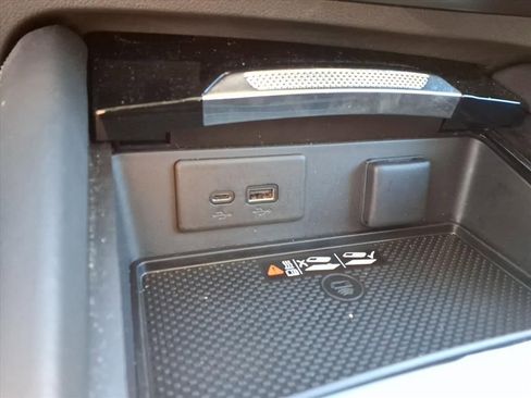 Used 2025 Buick Envision Sport Touring image 16