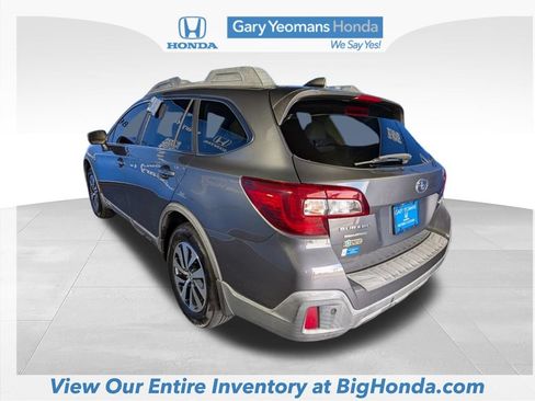 Used 2018 Subaru Outback 2.5i Limited AWD/4WD image 8