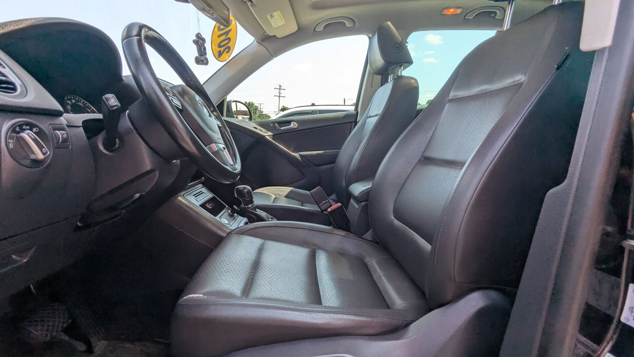Used 2016 Volkswagen Tiguan SE FWD image 10