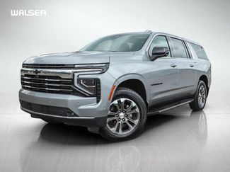 Used 2025 Chevrolet Suburban LT w/ Comfort Package AWD/4WD video 1