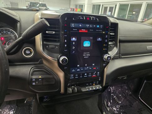 Used 2024 RAM 2500 Laramie w/ Safety Group AWD/4WD image 25