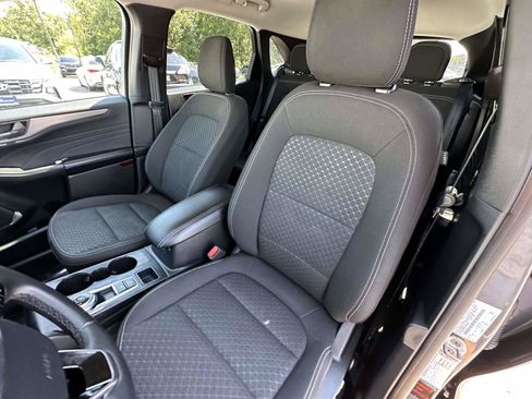 Used 2023 Ford Escape Active w/ Tech Pack #1 FWD image 19