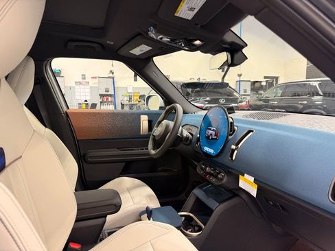 Used 2025 MINI Cooper Countryman S w/ Comfort Package Max image 28