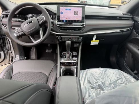 New 2026 Jeep Compass Trailhawk w/ Sun, Sound & Navigation Group image 27