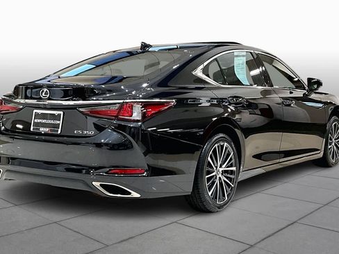 Used 2024 Lexus ES 350 w/ Premium Package image 12