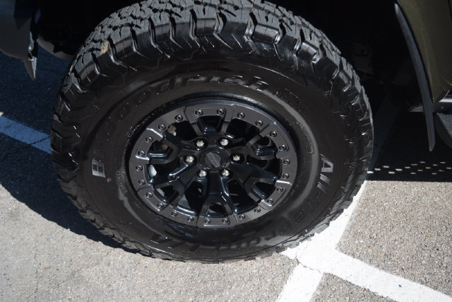 Used 2025 Ford Bronco Raptor w/ Interior Carbon Fiber Pack AWD/4WD image 9
