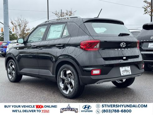 New 2026 Hyundai Venue SEL image 12