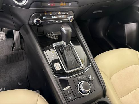 Used 2019 MAZDA CX-5 Touring FWD image 16