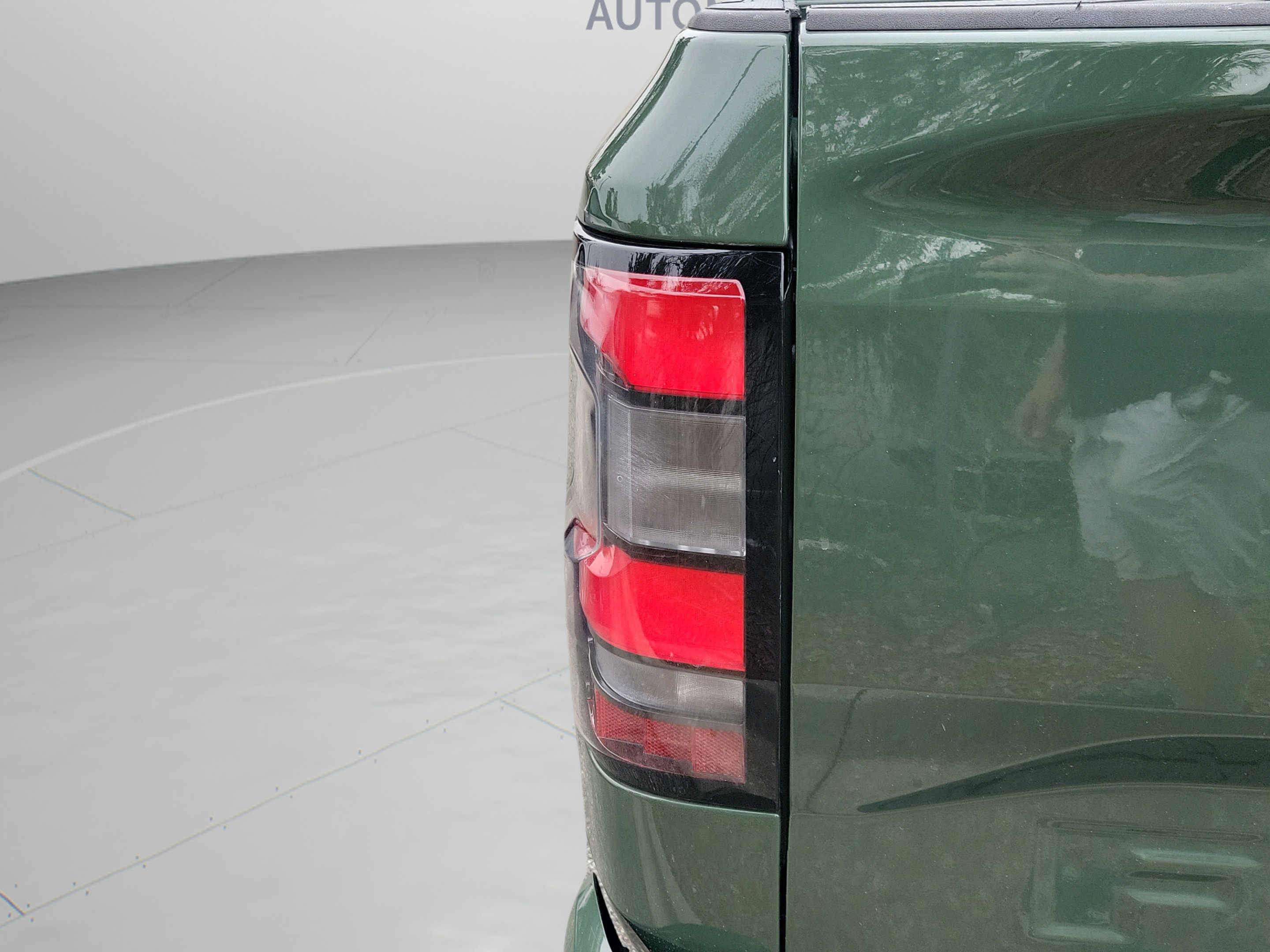 Used 2024 Nissan Frontier SV w/ Technology Package RWD image 24