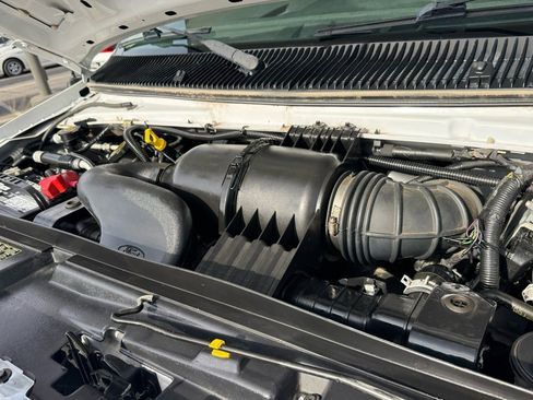 Used 2016 Ford E-450 and Econoline 450 Super Duty w/ Motorhome Prep Package image 28